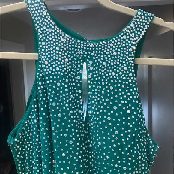 PROM DRESS! - Picture 3 of 4